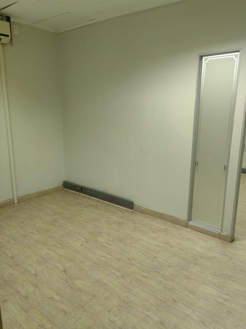 753072_office10.jpg