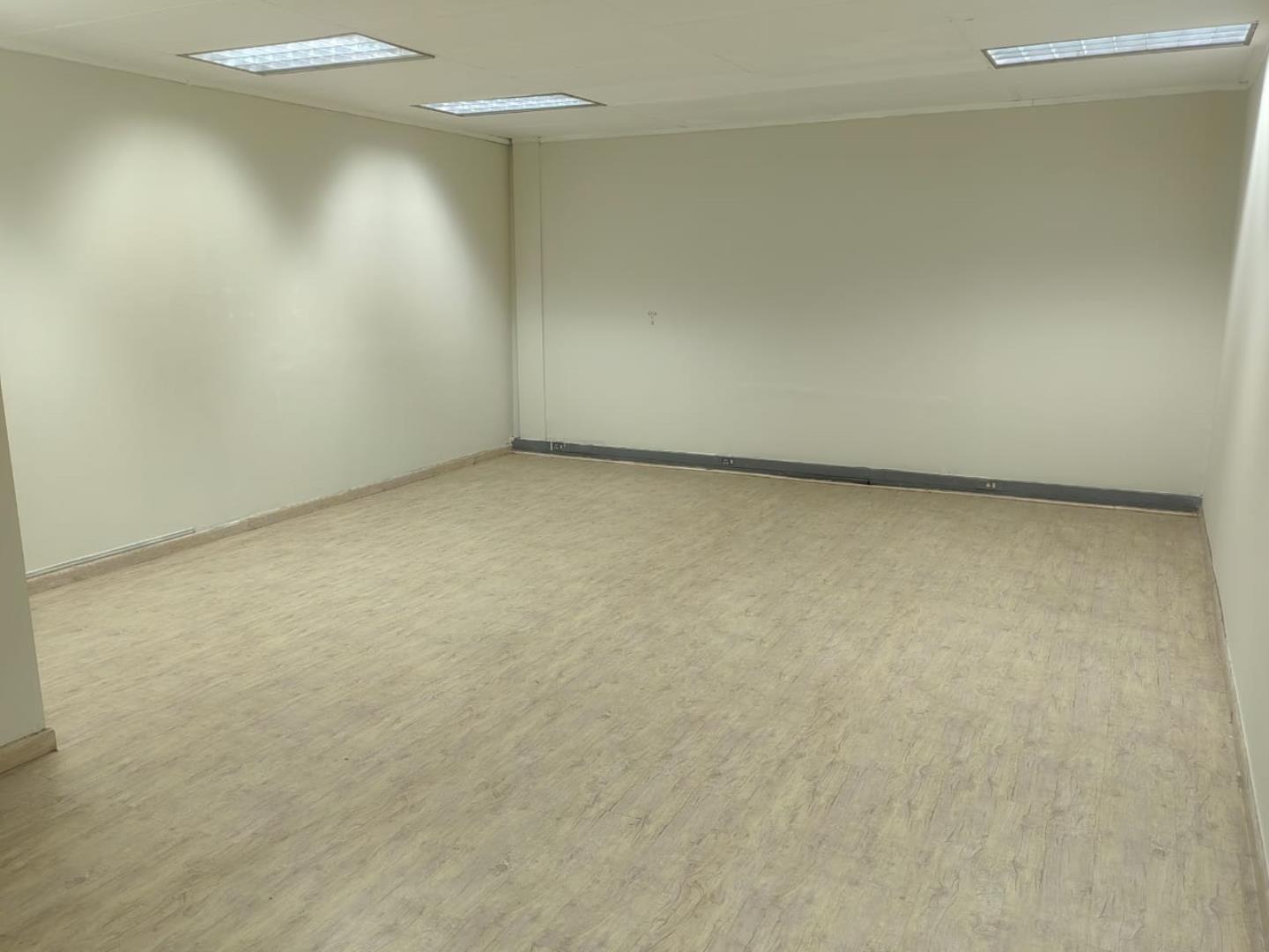 753072_office15.jpg