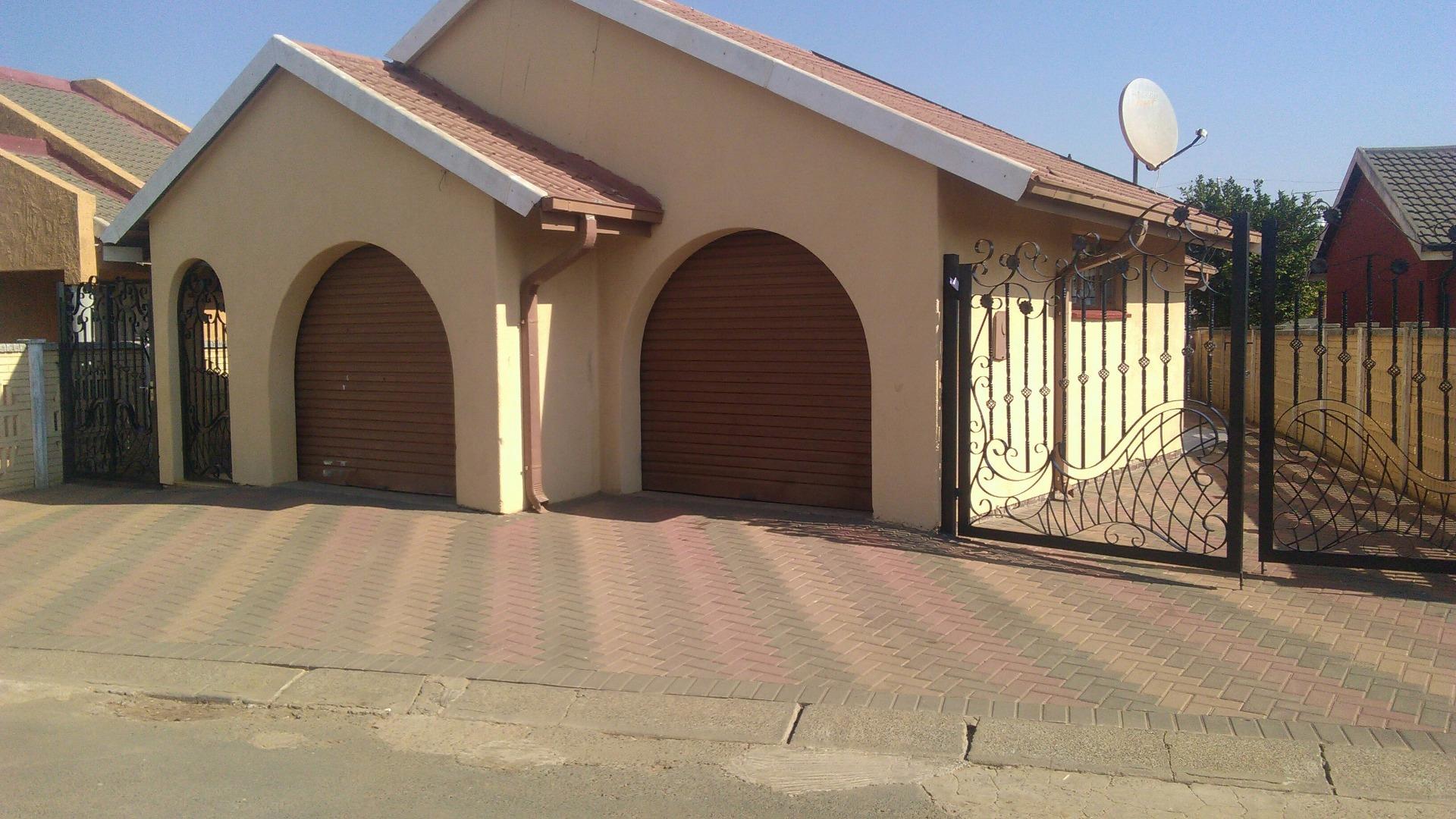 3 Bedroom  House for Sale in Sebokeng - Gauteng