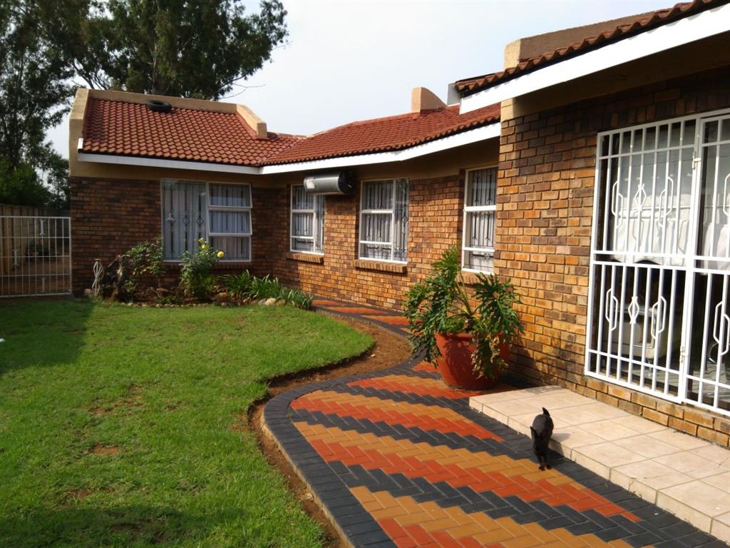 House for Sale in Unitas Park, Vereeniging 40560