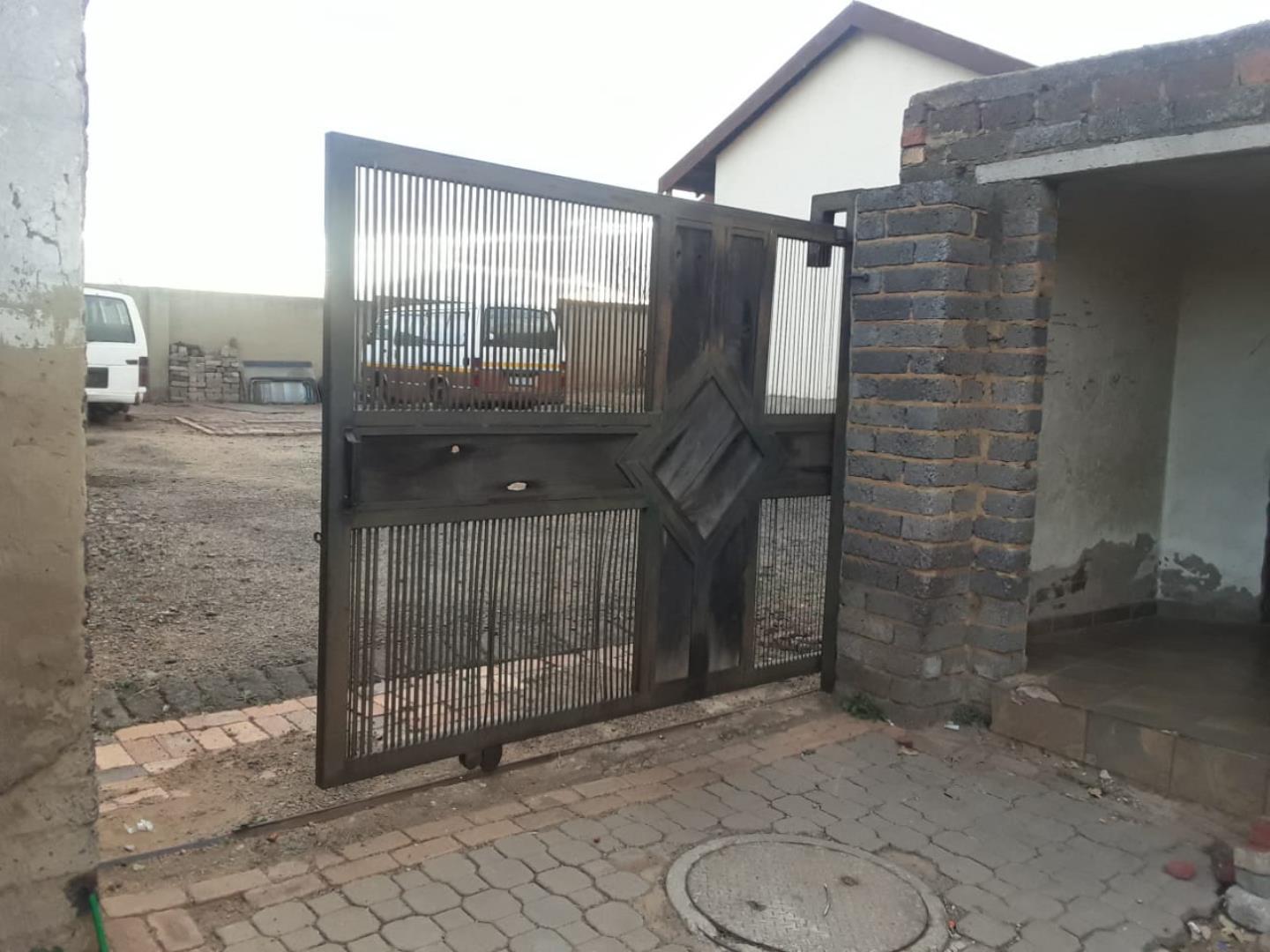 2 Bedroom House for Sale - Gauteng