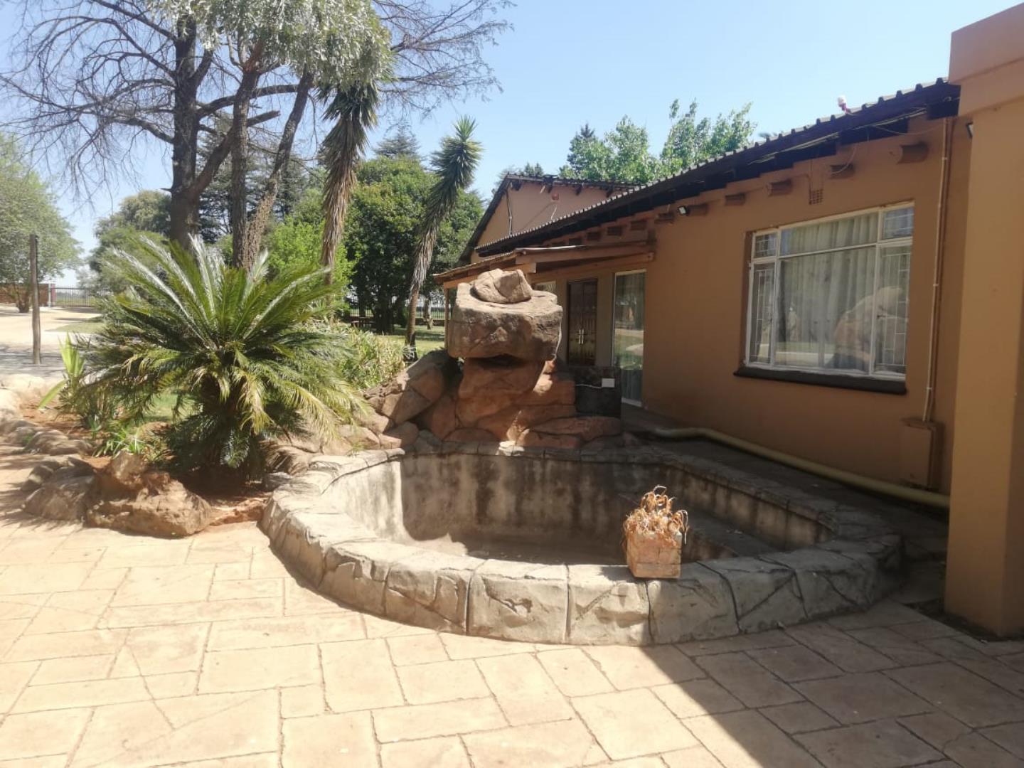 5 Bedroom Farm for Sale - Gauteng