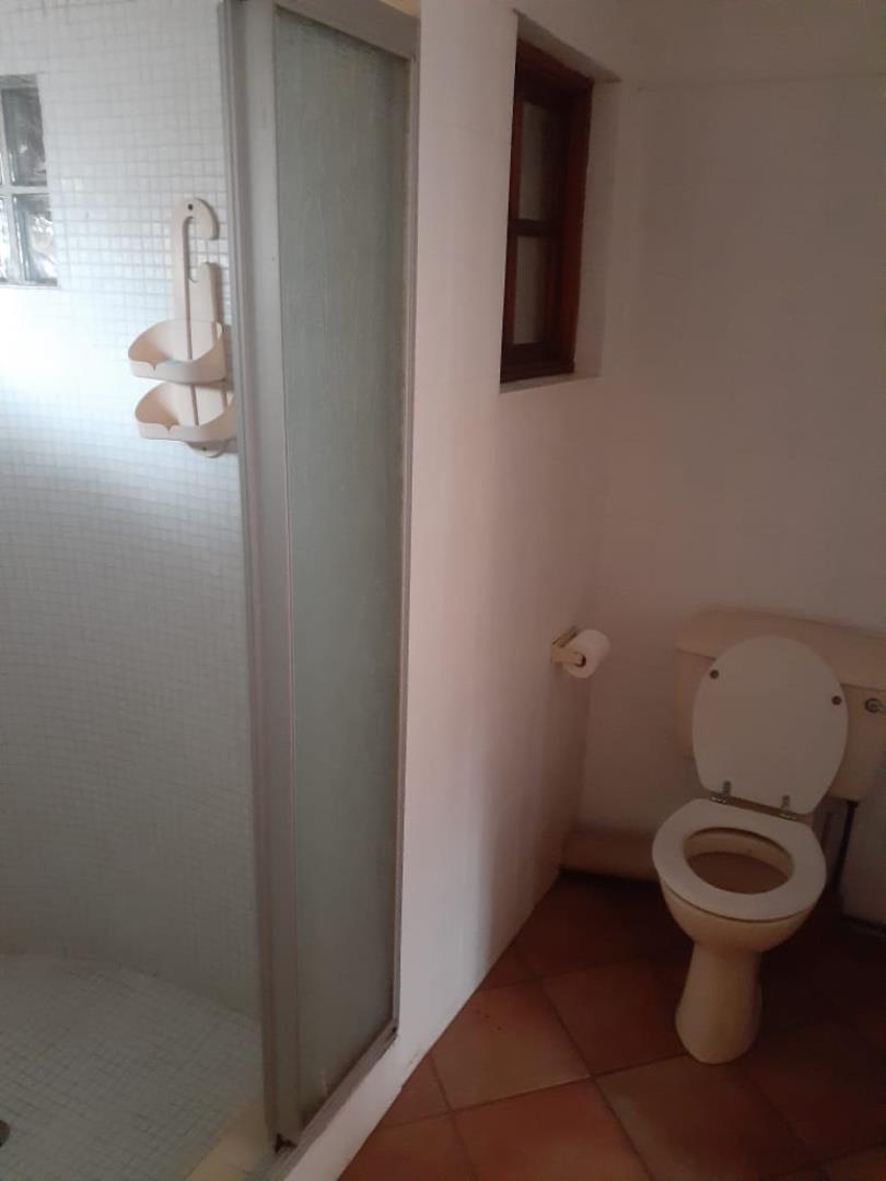 706897_Cottage_bathroom.jpg