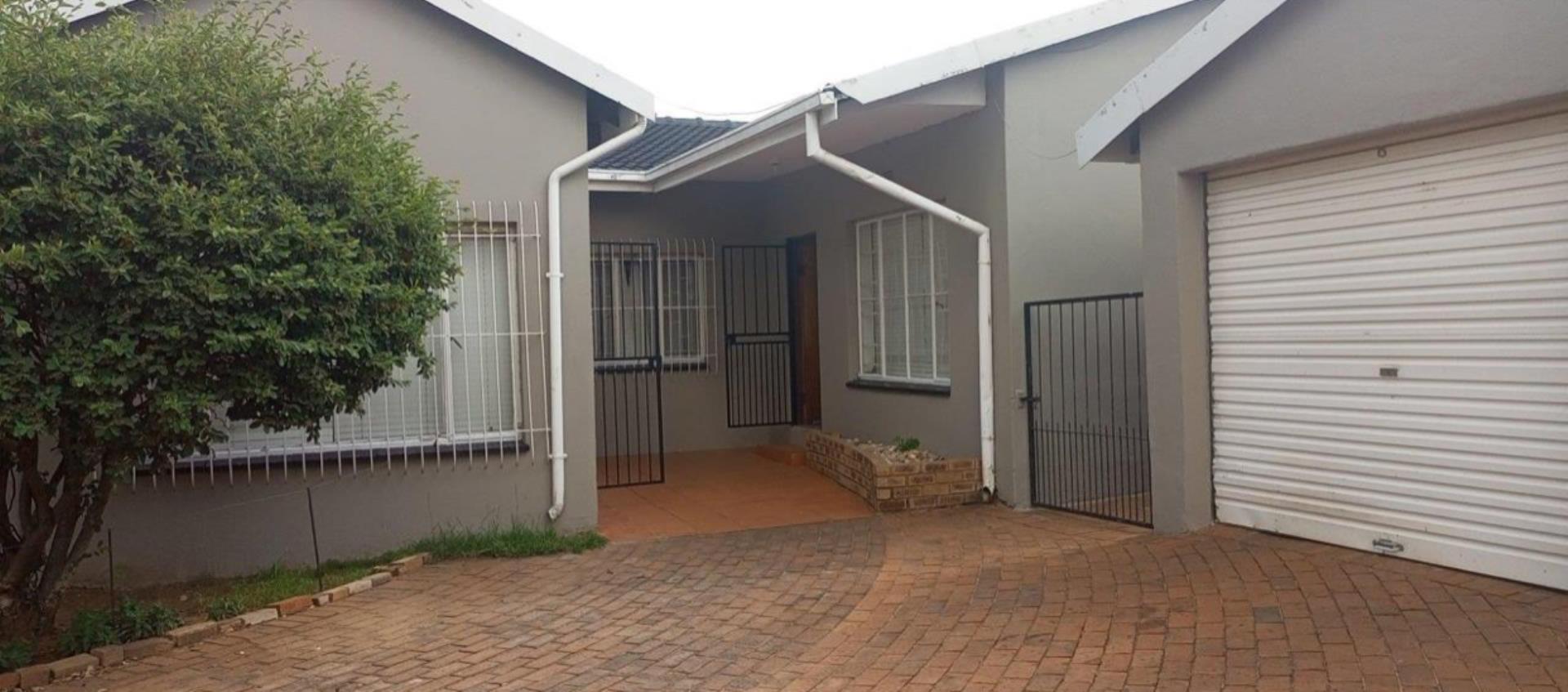 4 Bedroom House for Sale - Gauteng