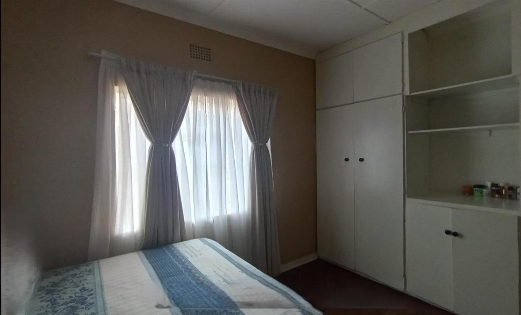 716883_Bed_2.jpg