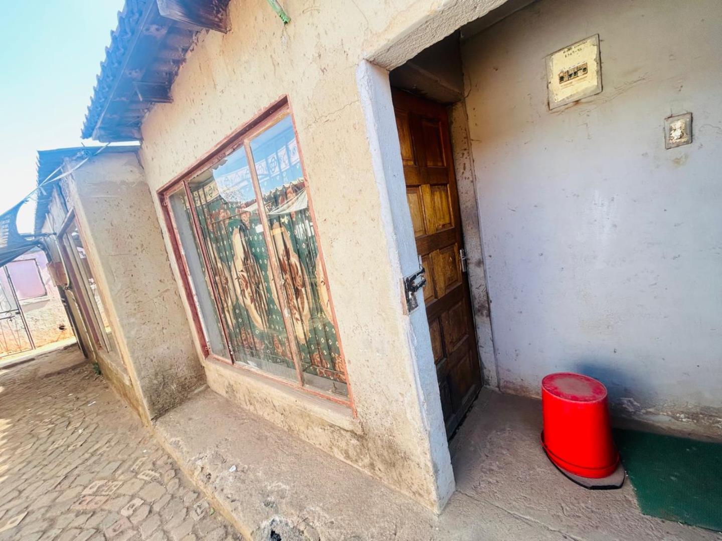 8 Bedroom House for Sale - Gauteng