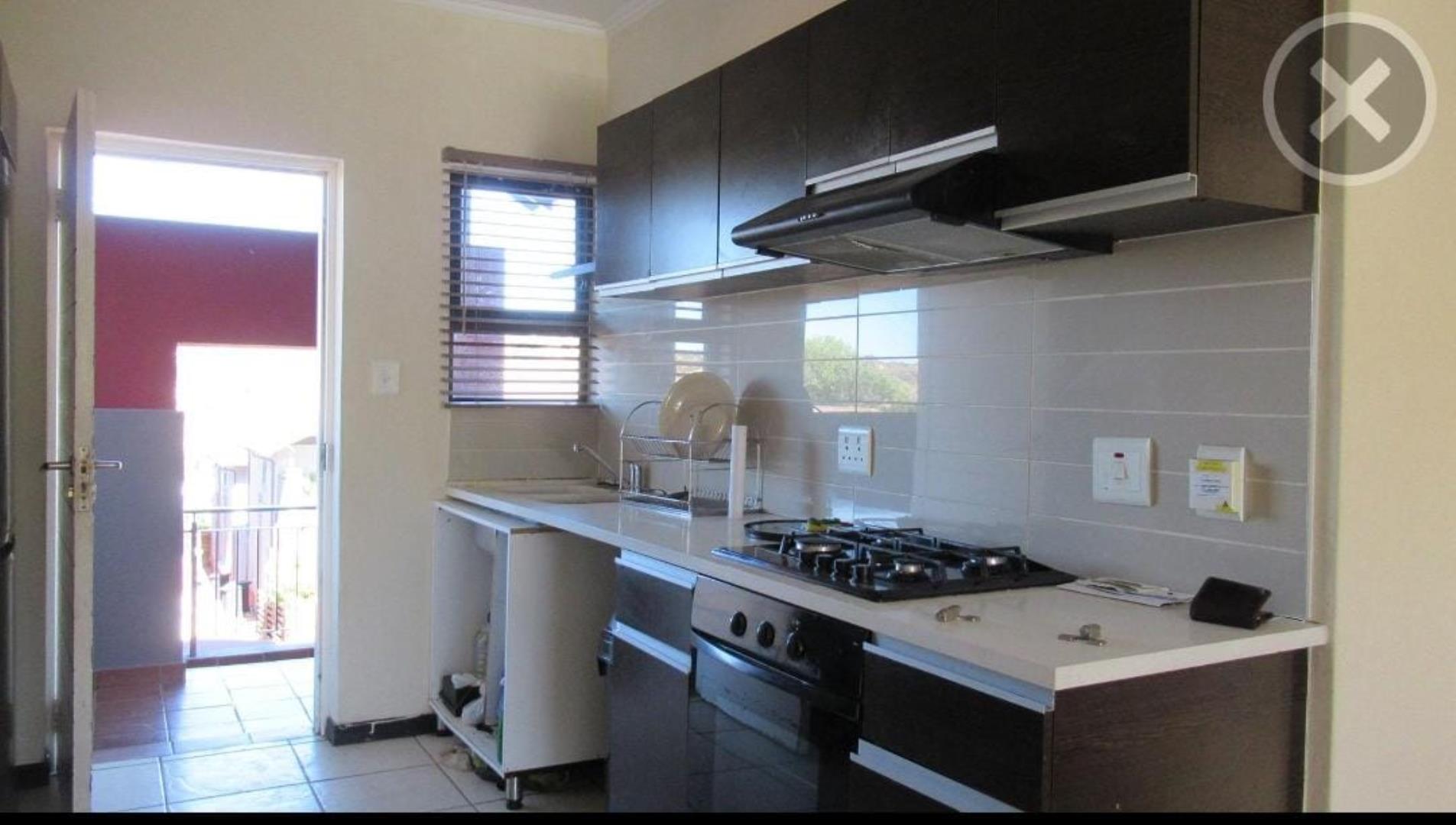 729175_Kitchen.jpg