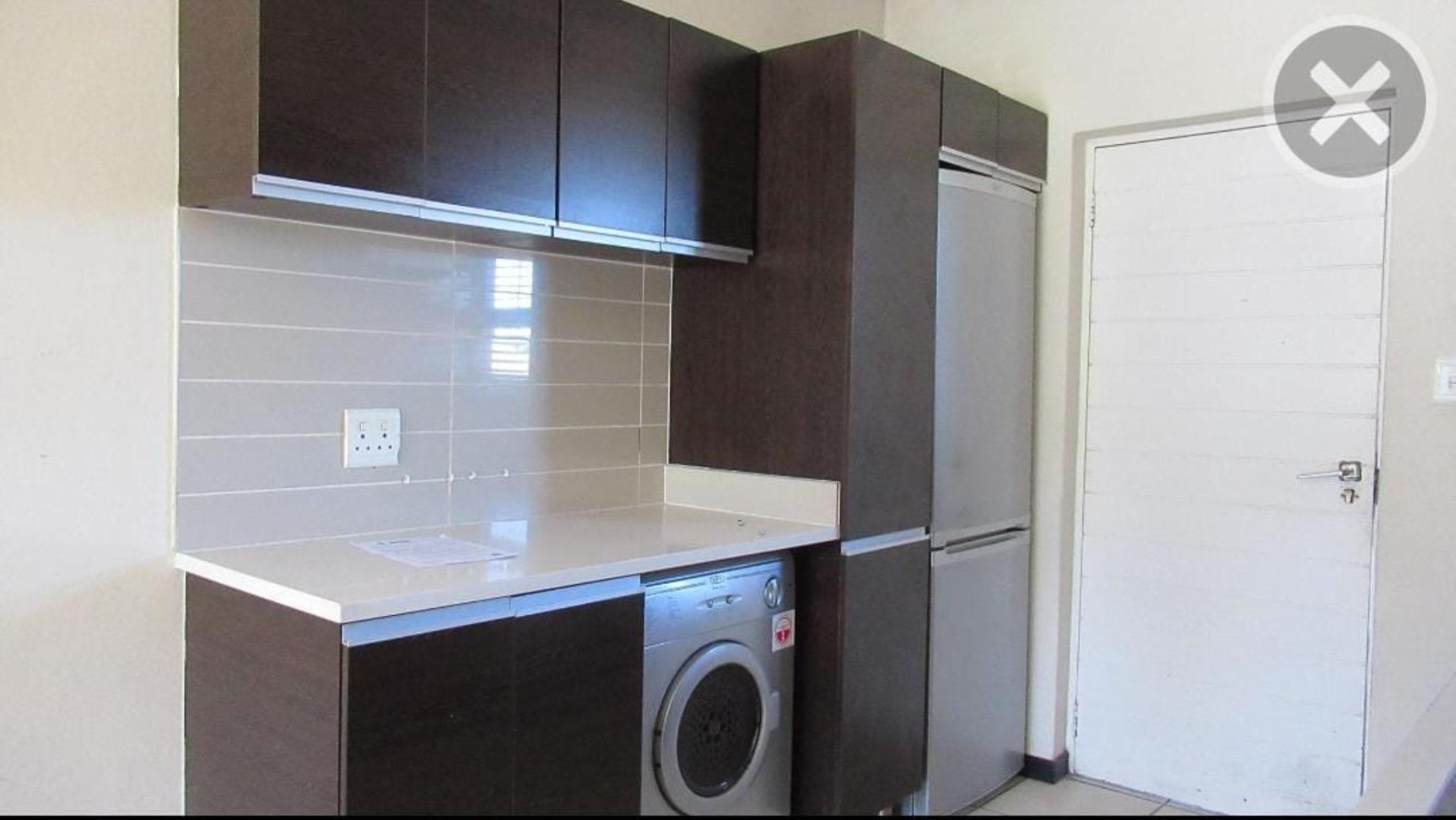 729175_Kitchen_2.jpg