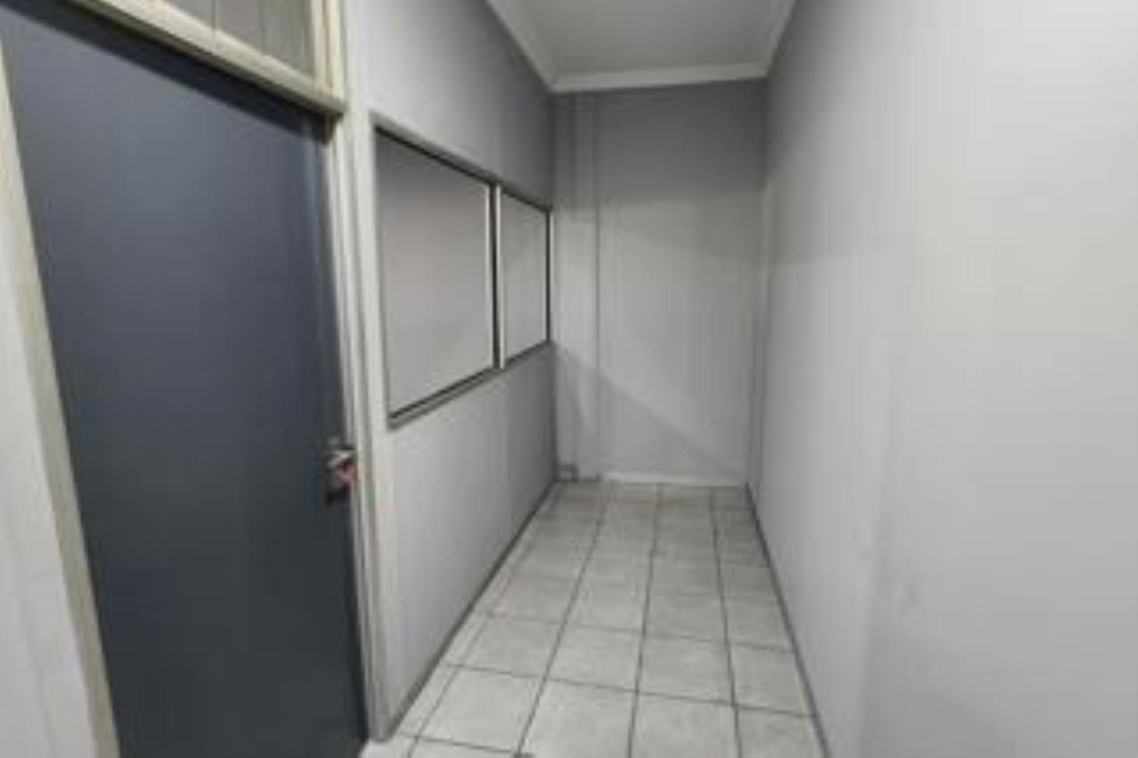 729400_b23.jpg