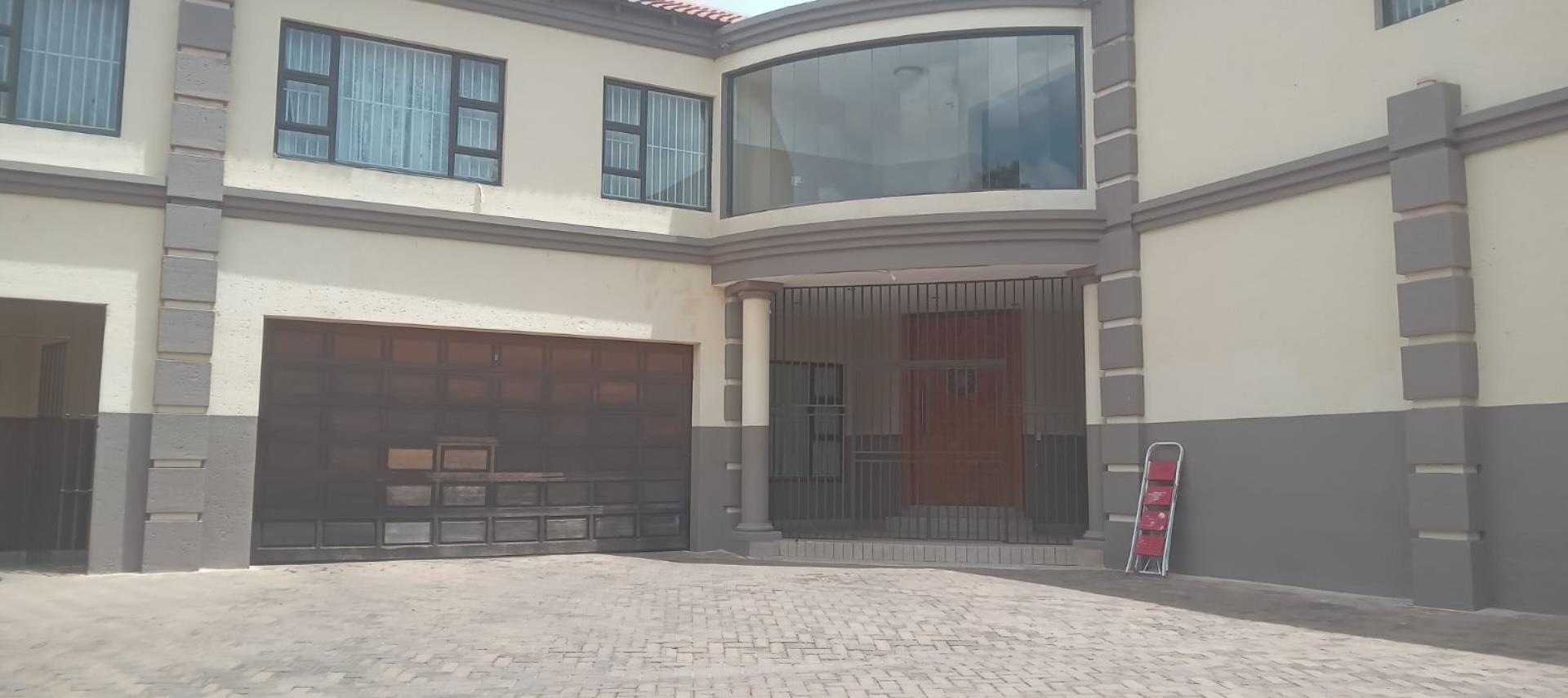 13 Bedroom House for Sale - Gauteng