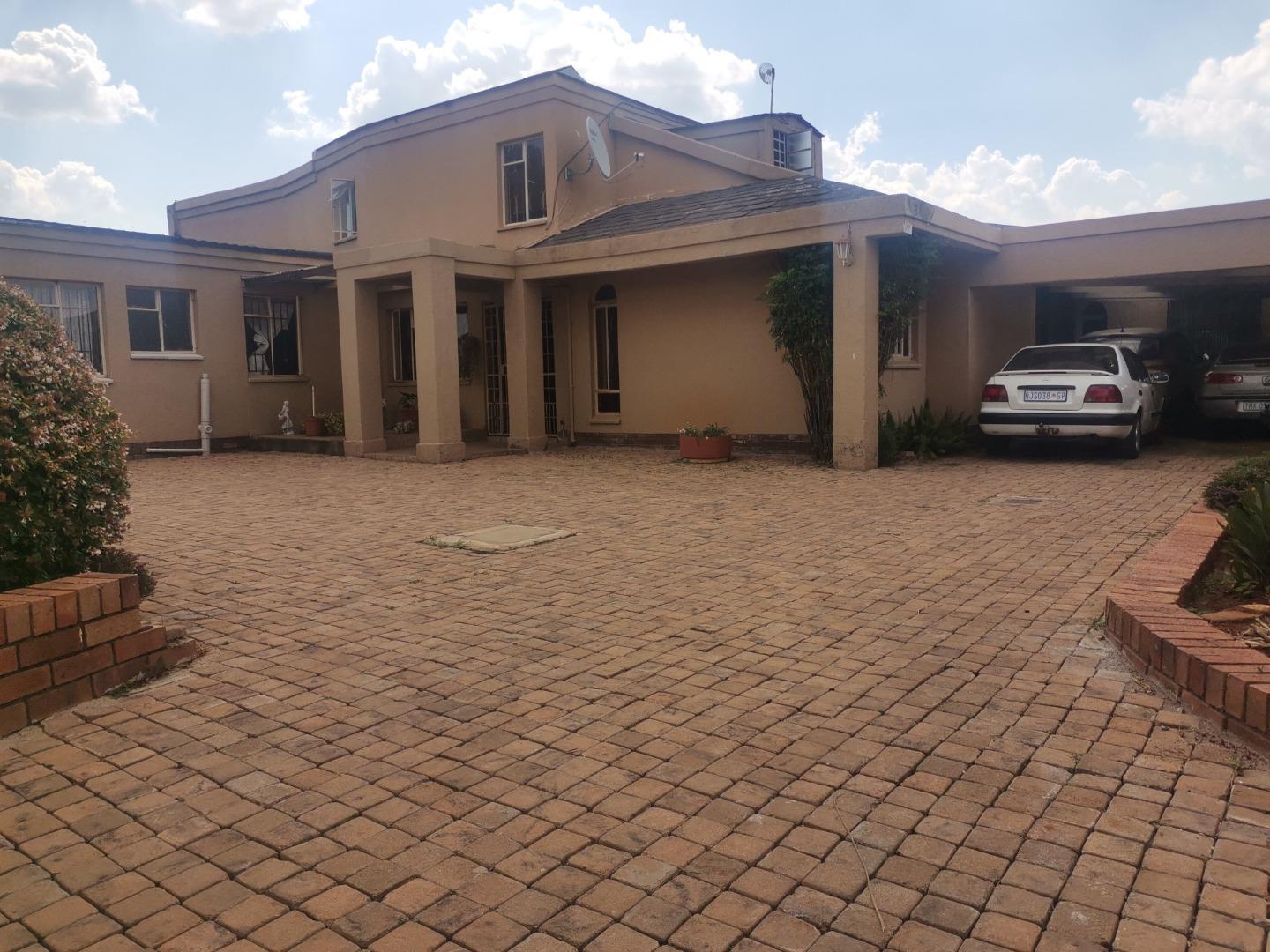 4 Bedroom House for Sale - Gauteng