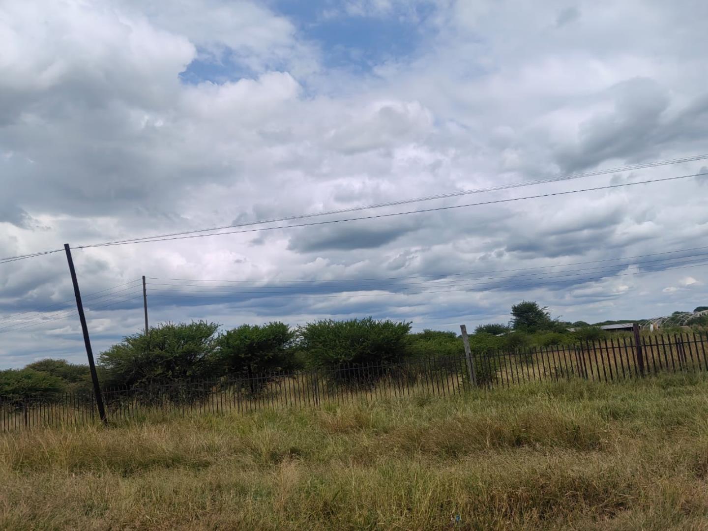 740090_3.jpg
