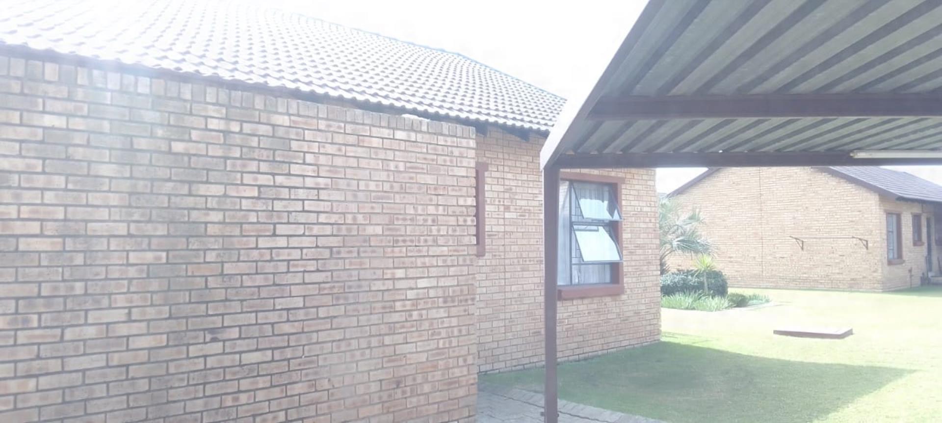 2 Bedroom Townhouse for Sale - Gauteng