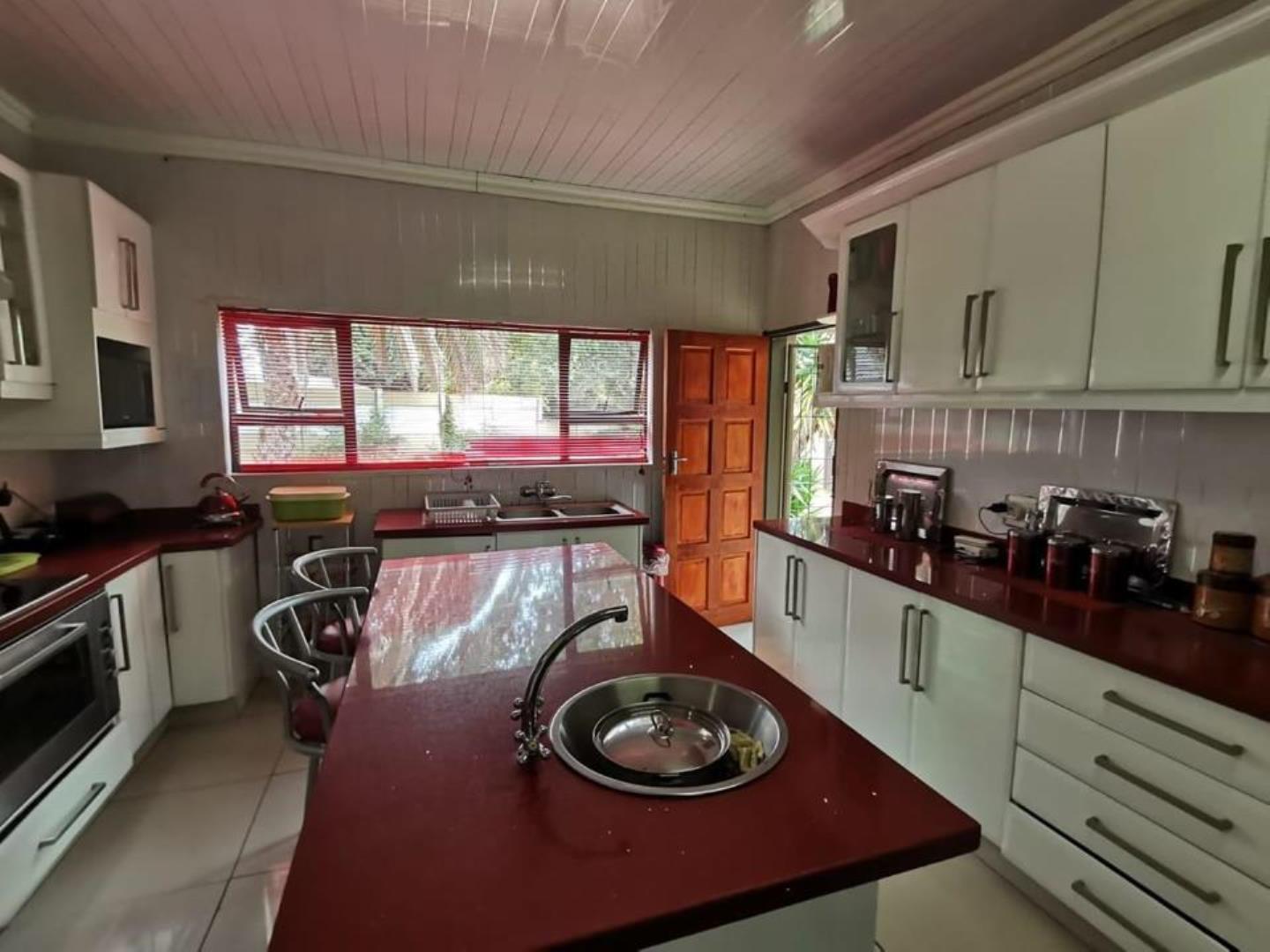 753269_Zandile_Brackendowns_-6.jpeg