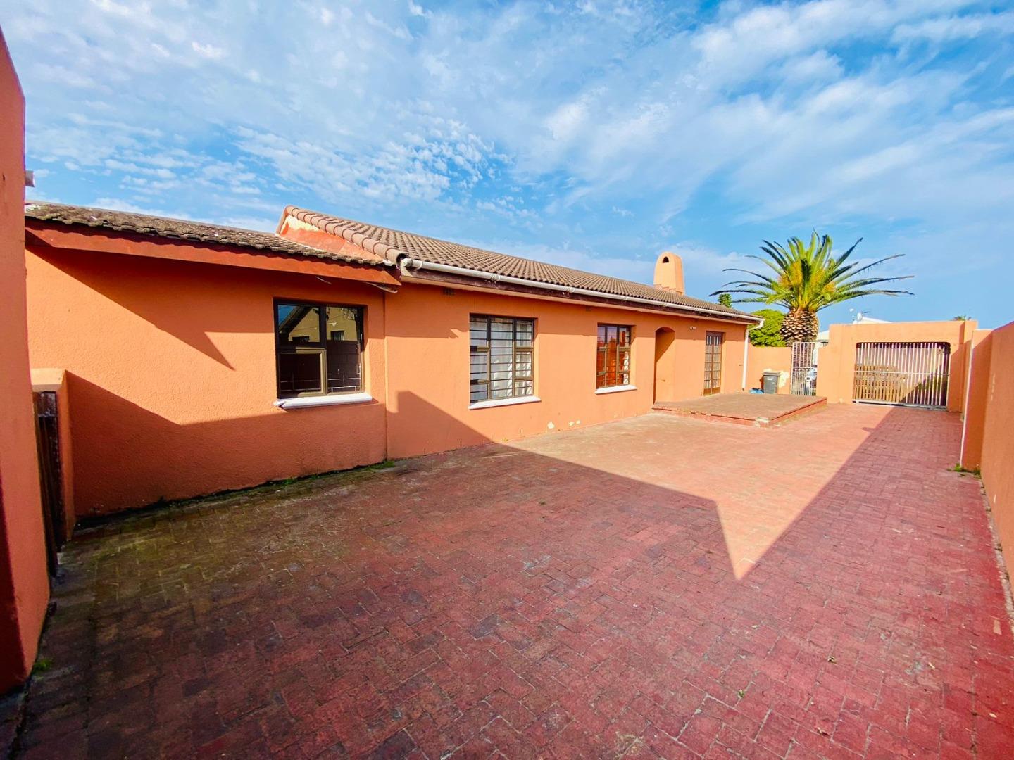 756626_Zandile_CPT_-16.jpg