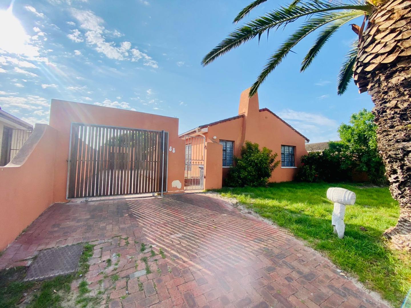 756626_Zandile_CPT_-5.jpg