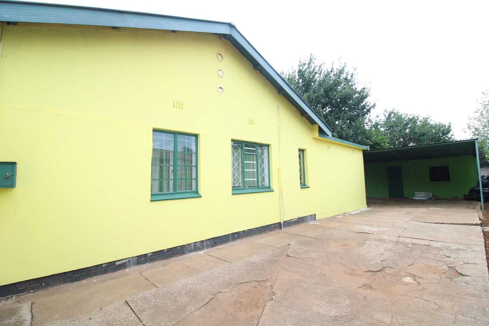 9 Bedroom House for Sale - Gauteng