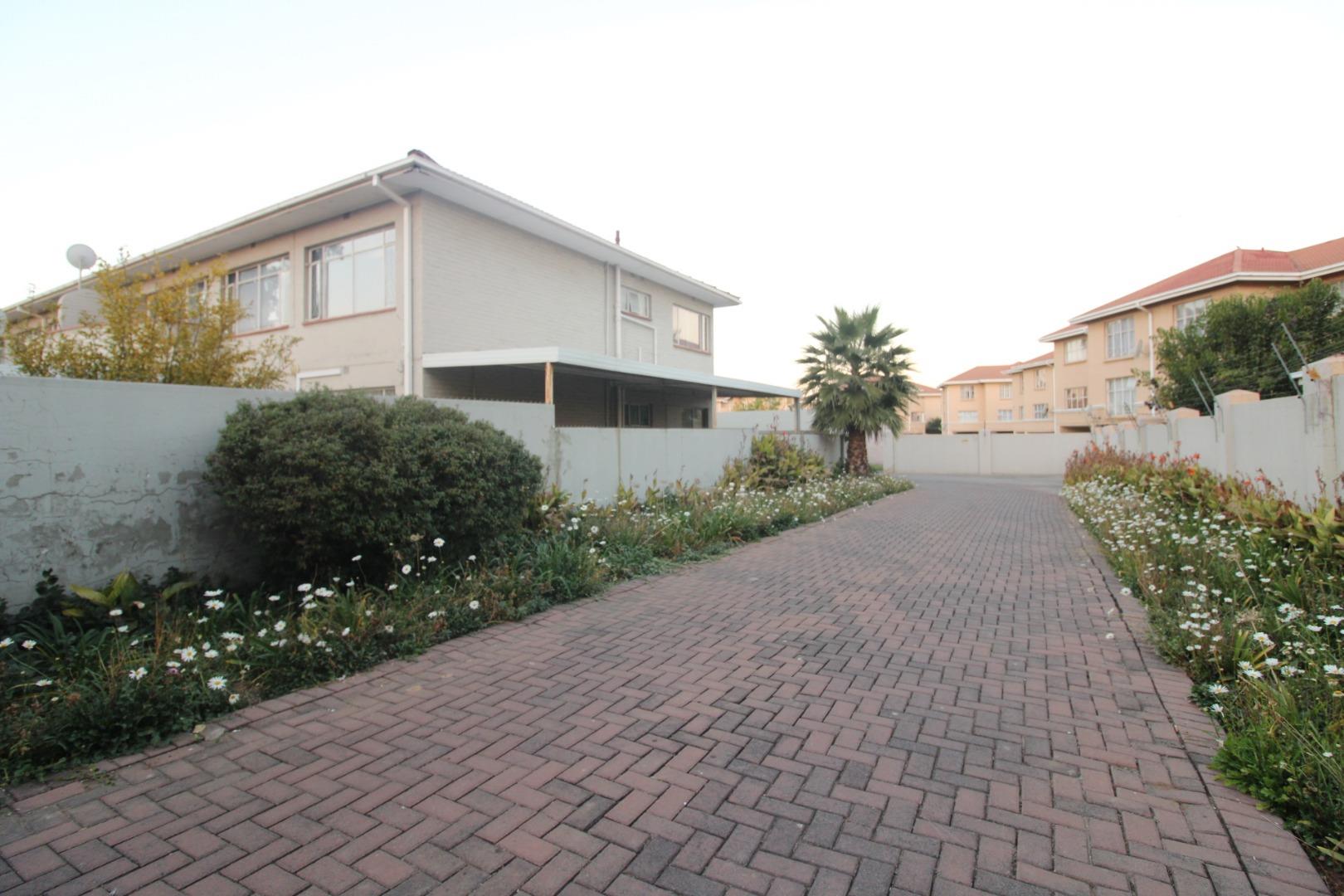 Apartment for Sale in Three Rivers, Vereeniging 88248