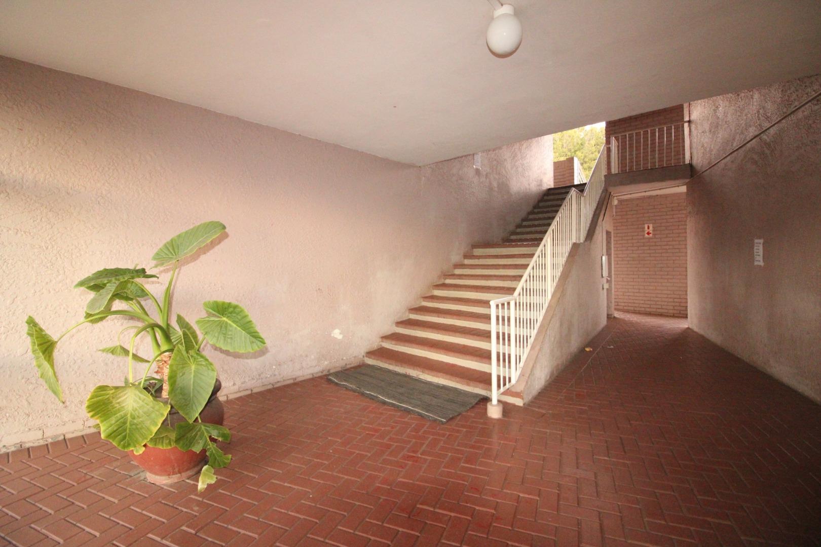 Apartment for Sale in Three Rivers, Vereeniging 88248